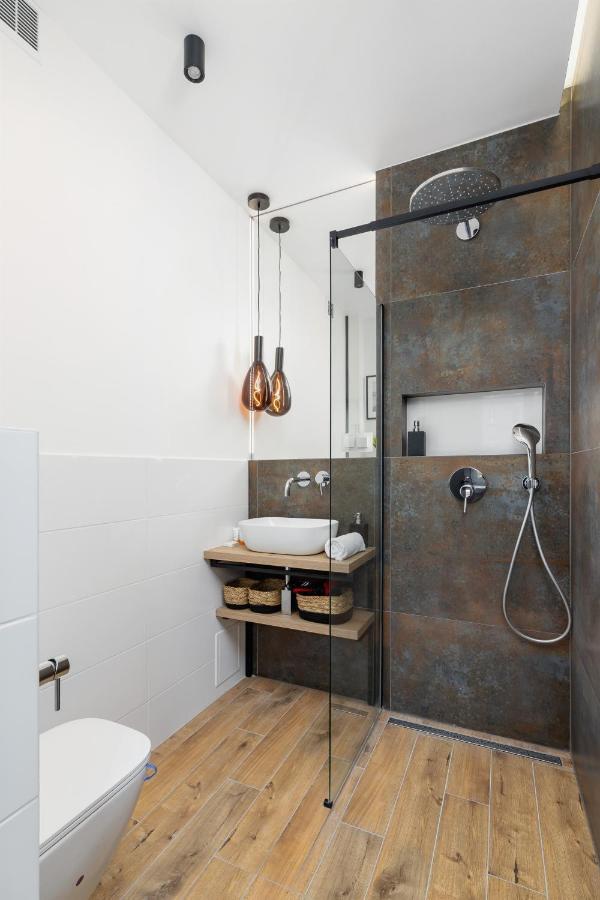 Apartments Osiedle Szkolne Cracow By Noclegi Renters คราคูฟ ภายนอก รูปภาพ