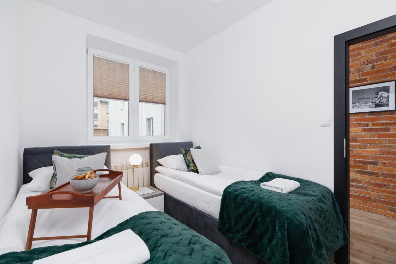 Apartments Osiedle Szkolne Cracow By Noclegi Renters คราคูฟ ภายนอก รูปภาพ