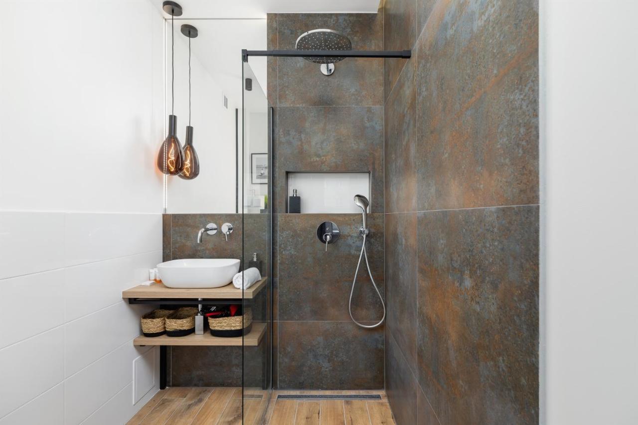 Apartments Osiedle Szkolne Cracow By Noclegi Renters คราคูฟ ภายนอก รูปภาพ